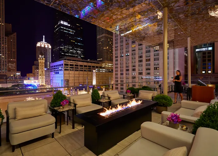 Best Hotels Around Windy City Chicago